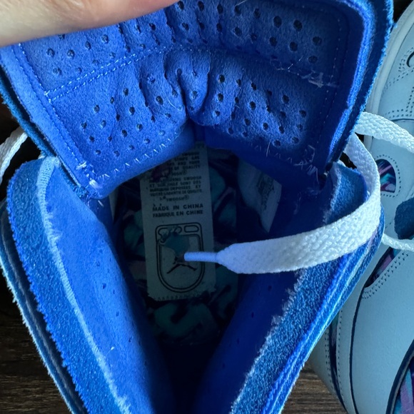 Women Jordan size 6.5 - Picture 6 of 7